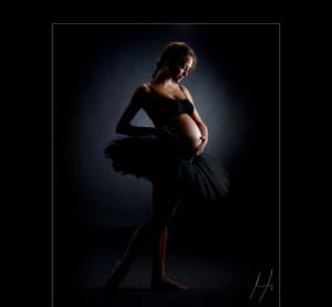 Why hire a professional for your pregnancy photos