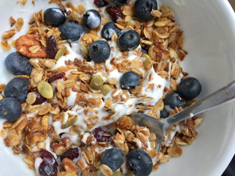 How To Make A Delicious And Nutritious Homemade And Natural Granola