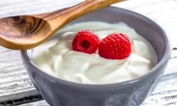 Greek Yogurt: 7 Benefits And Differences With Normal